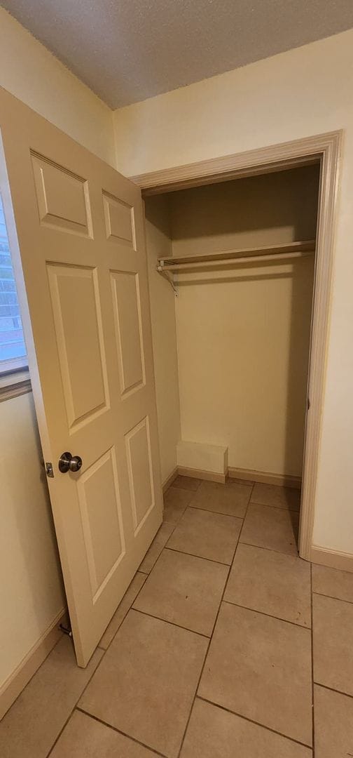 Building Photo - 134 Ash St