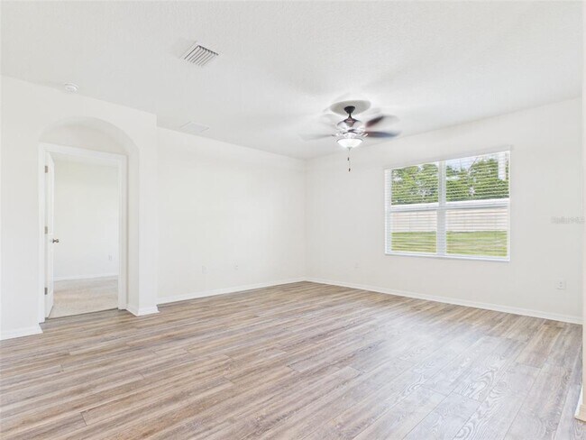 Building Photo - 4942 SW 97th Ln