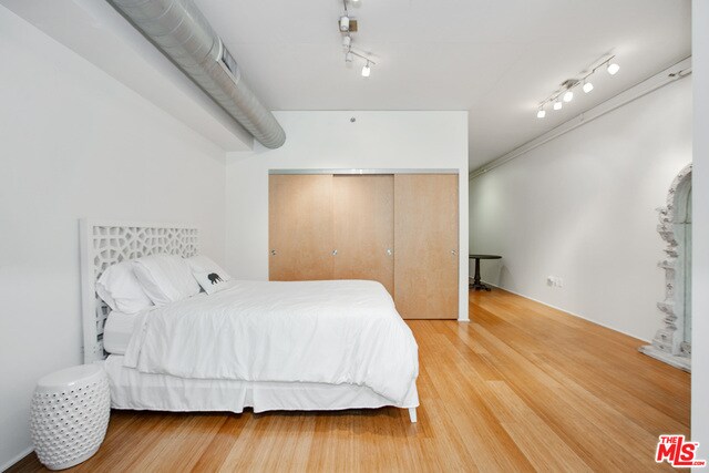 Building Photo - 1111 S Grand Ave