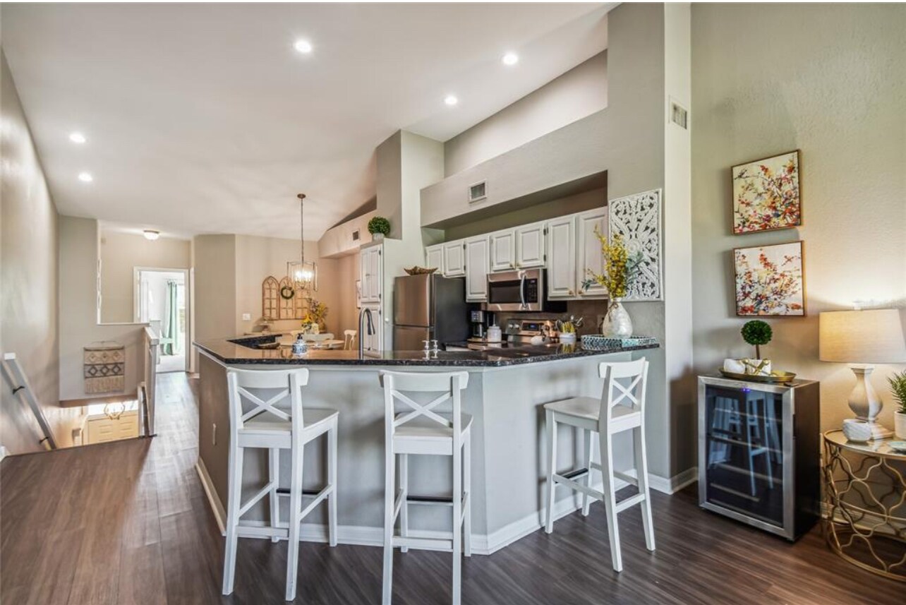 Building Photo - 628 Arbor Lake Ln