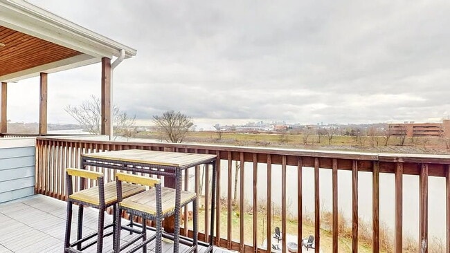 Building Photo - Fully Furnished House on the River! 10 minutes to Downtown