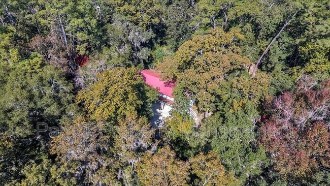 Building Photo - 3 Southwood Dr