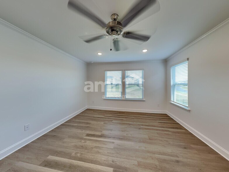 Building Photo - 3506 Jefferson Cor Ln