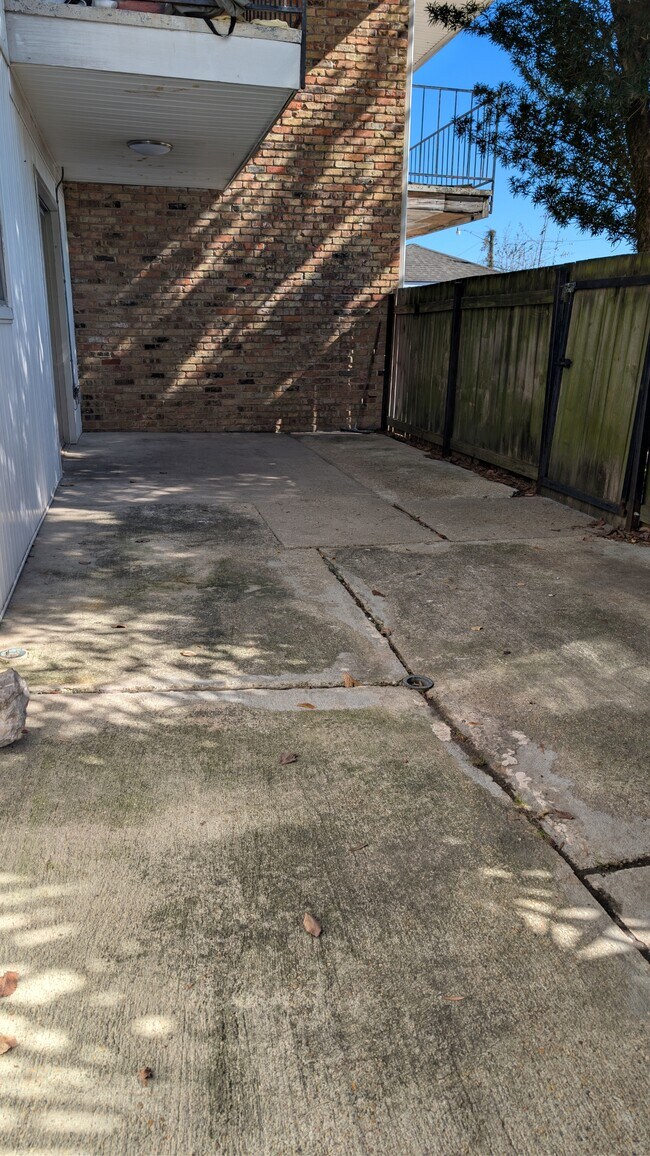 Building Photo - 675 Wooddale Blvd