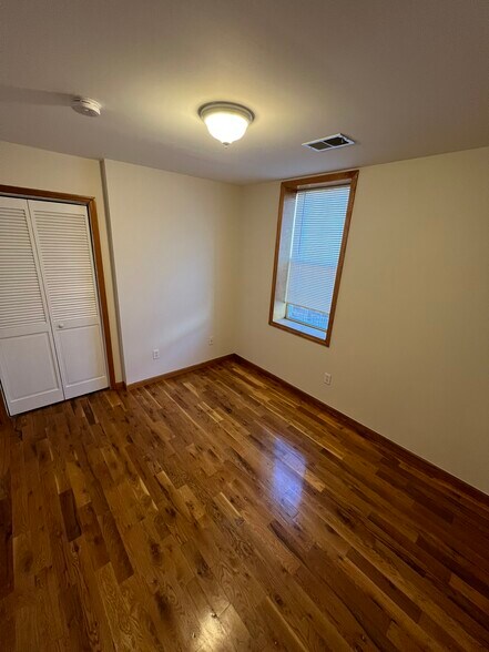 Building Photo - 358 Summer Ave