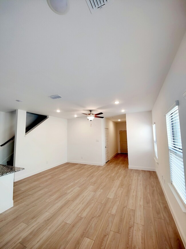 Building Photo - 234 Griffith Dr