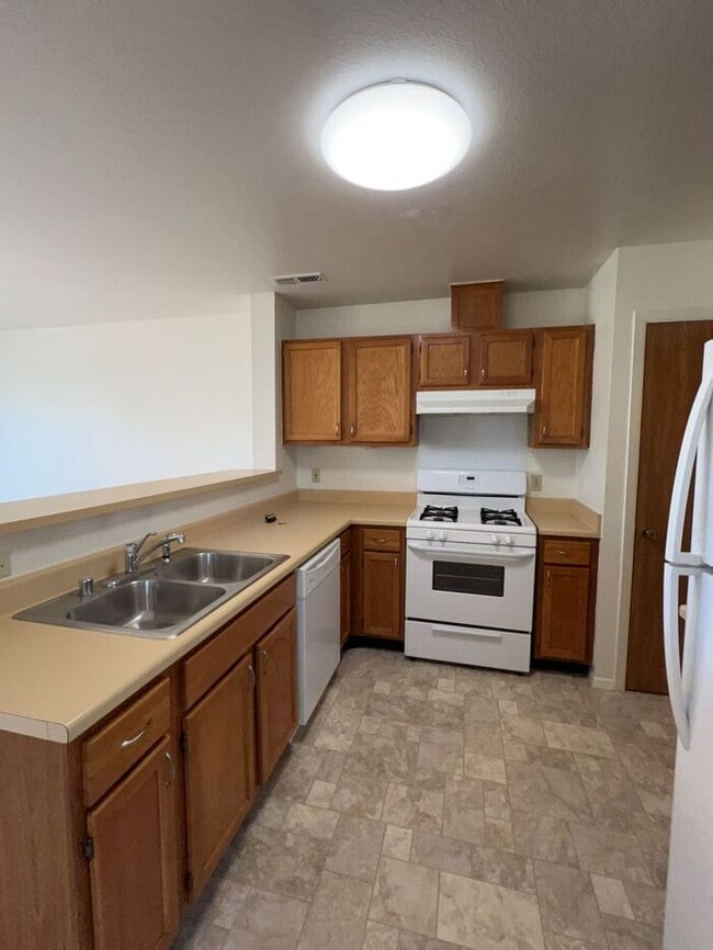 Building Photo - 342 Sacajawea Ct