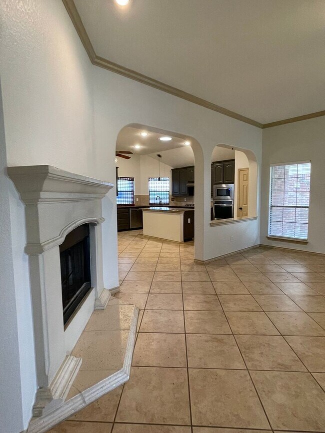 Building Photo - Beautiful Tehama Ridge Home in Cul-de-sac ...