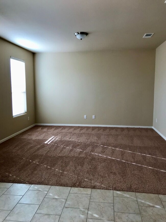 Building Photo - COMING SOON!!  Beautiful Home in Parks Bell