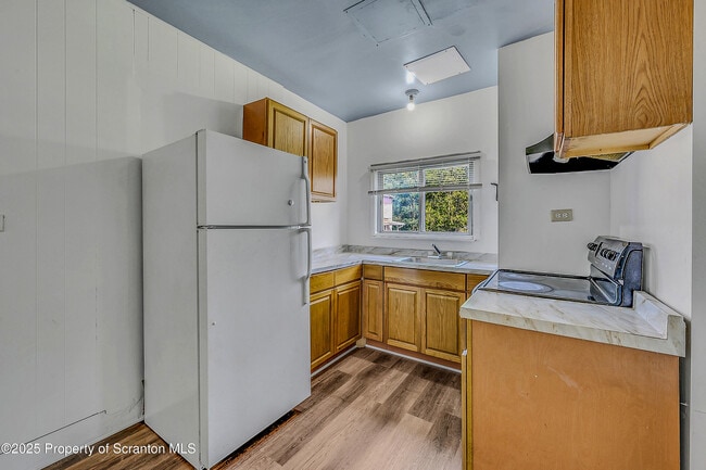 Building Photo - 2528 Boulevard Ave