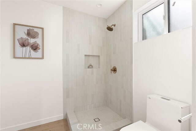 Building Photo - 158 S Formosa Ave