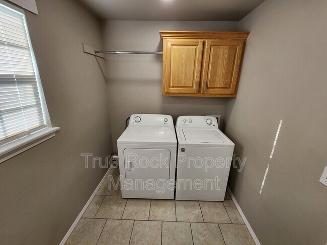 Building Photo - 15400 County Rd 3537