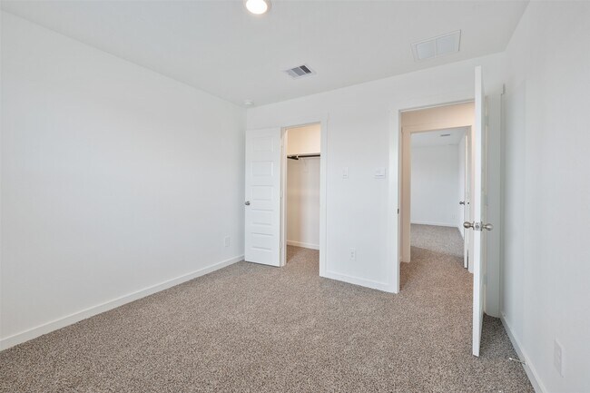 Building Photo - 3123 Langley Bnd Ln