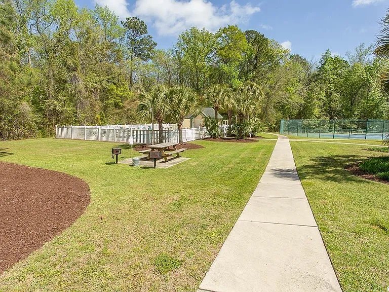 Building Photo - 646 Tupelo Ln