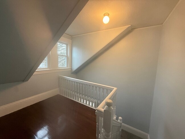 Building Photo - 597 Beech St