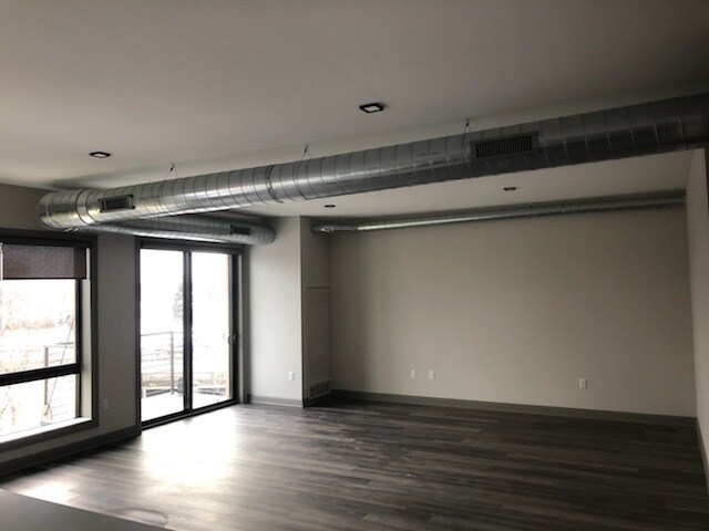 Building Photo - 120 S Broadway St