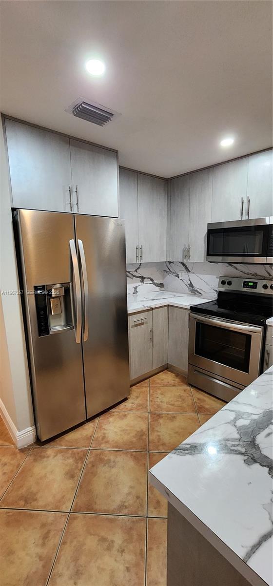 Building Photo - 8551 NW 141st Terrace