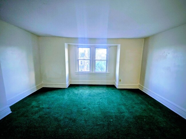 Building Photo - 625 Greenleaf St