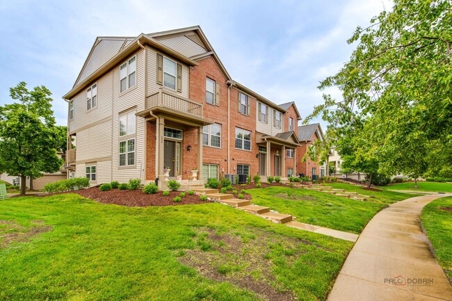 Building Photo - 496 Belvedere Ln