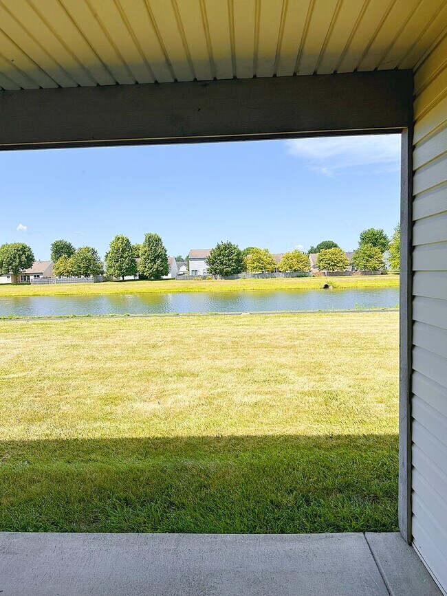Building Photo - 2332 Hopkins Dr