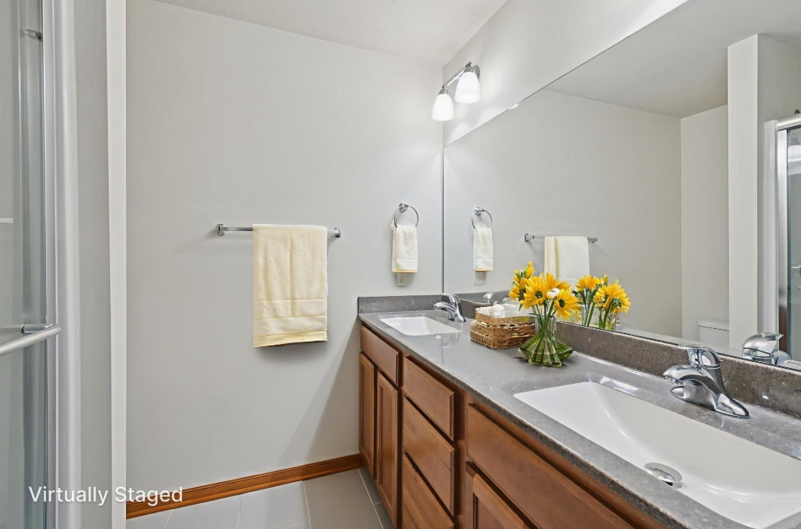 Building Photo - 8743 Remi Dr