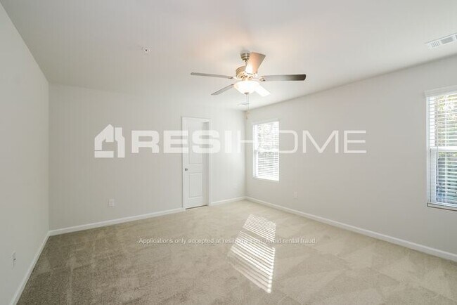 Building Photo - 145 Wellbrook Ct NE