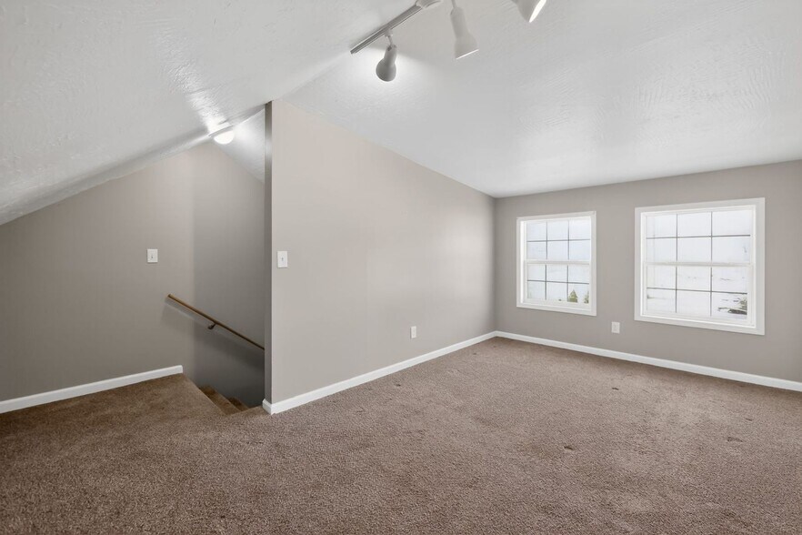 Building Photo - 434 Wayne Blvd