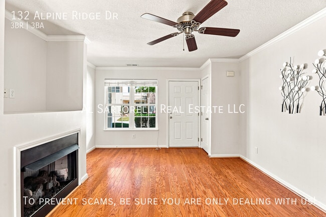 Building Photo - 132 Alpine Ridge Dr
