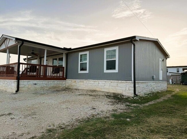 Building Photo - 104 Pineapple Sage Cv