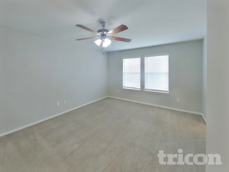 Building Photo - 11059 Barclay Point