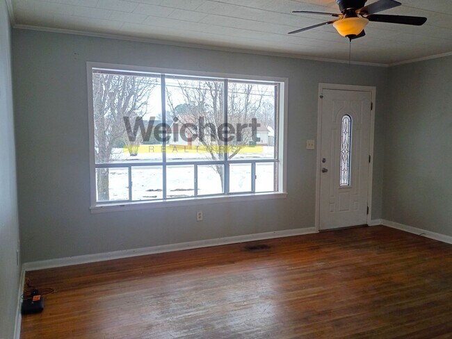 Building Photo - 3 Bed / 2 Bath Home in a Great Location