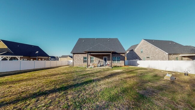 Building Photo - 317 Edgefield Ct