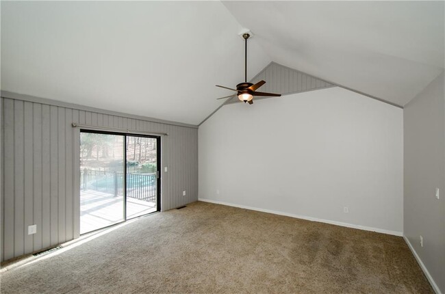 Building Photo - 150 Karina Pl