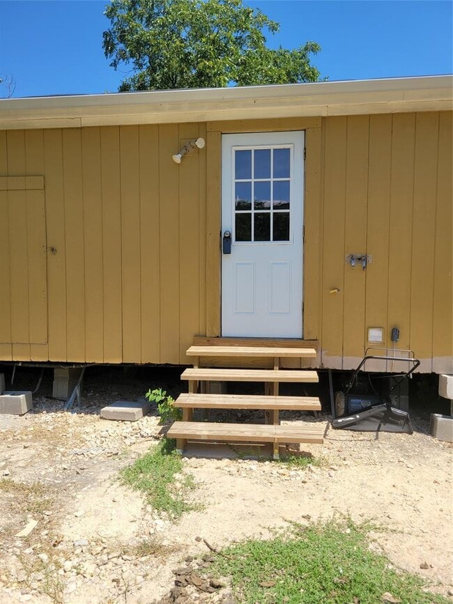 Building Photo - 175 Sandoval St