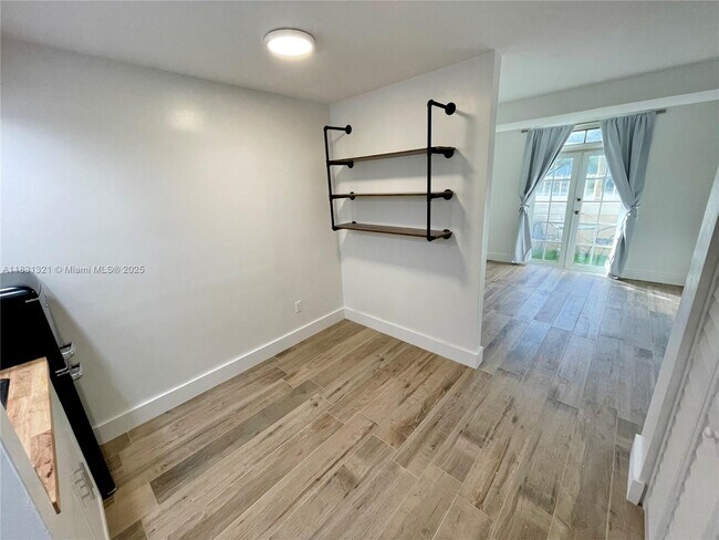 Building Photo - 1280 S Alhambra Cir