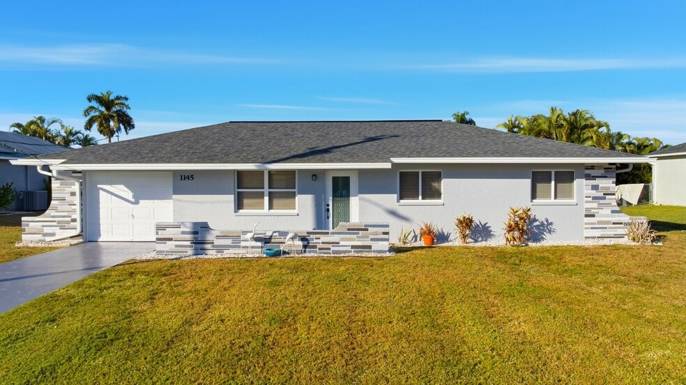 Primary Photo - 1145 SW 44th Ter