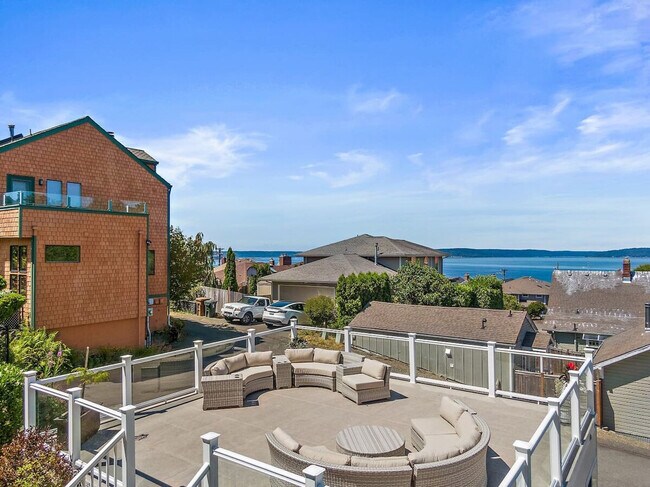 Building Photo - 2615 N Starr St