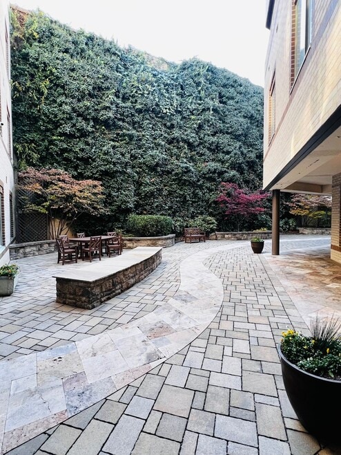 Building Photo - 2141 Wisconsin Ave NW