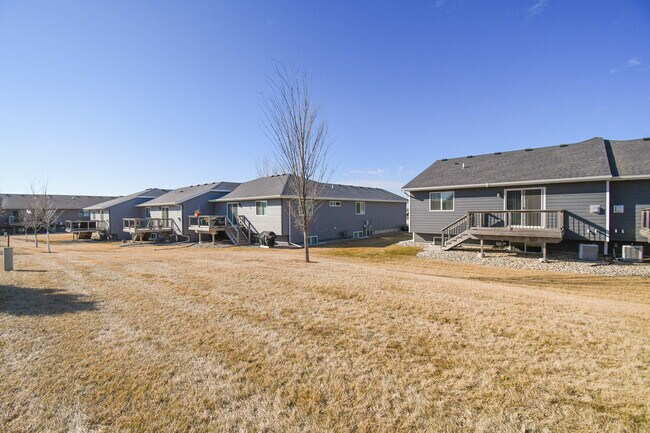 Building Photo - 3616 S Outfield Cir