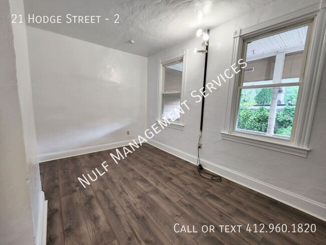 Building Photo - 2 Bed, 1 Bath unit in Oakland