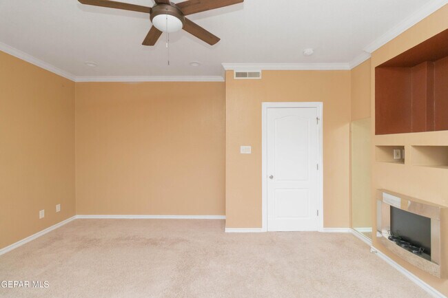 Building Photo - 4744 Excalibur Dr