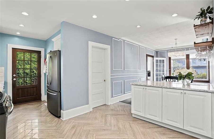 Building Photo - 49 Newman Pl