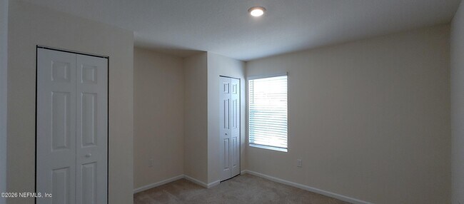 Building Photo - 124 Java Ln