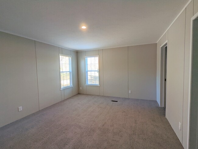 Building Photo - 727 Virginia