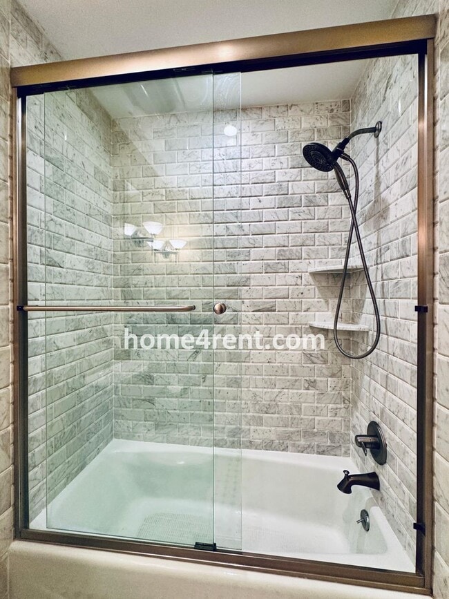 Building Photo - A Lovely, Four Bedroom Lenexa Home w/ Wood...