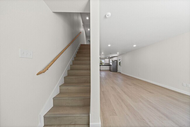 Building Photo - 1407 S 5th St