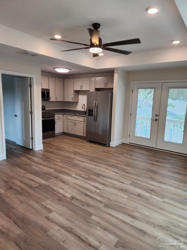 Building Photo - 3305 Bluewater Dr
