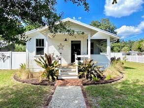 Building Photo - 3611 Bradenton Rd