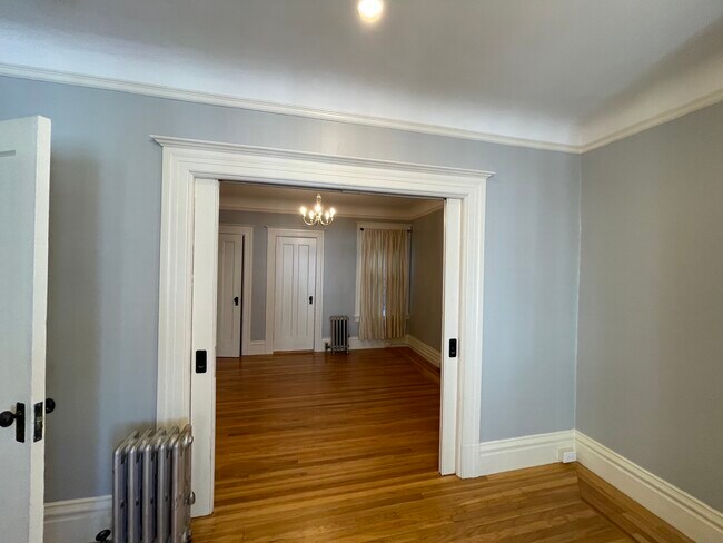 Building Photo - 1130 Leavenworth St