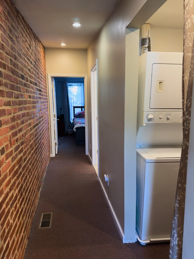 Building Photo - 450 Federal St